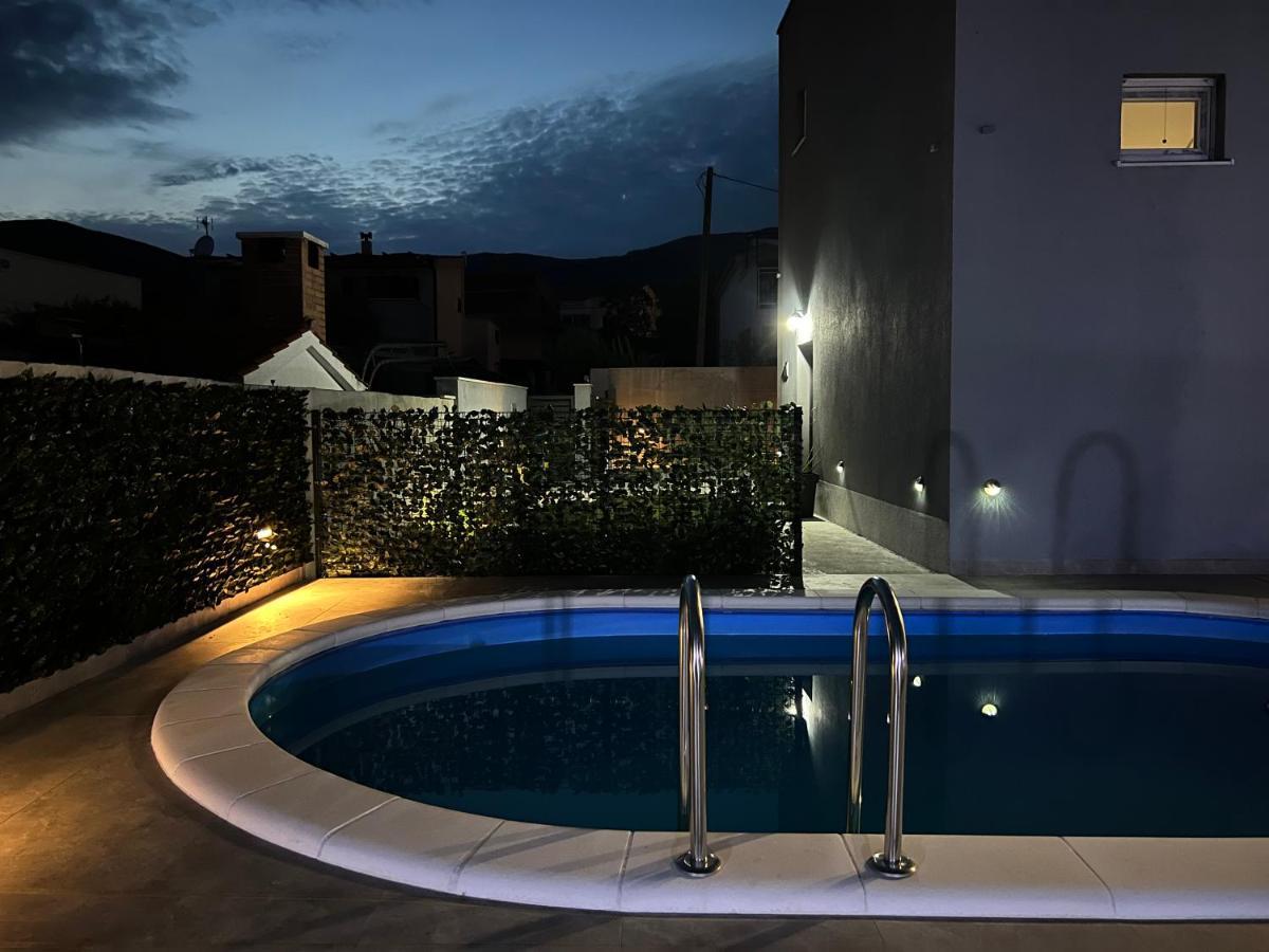Villa Marta 3 Bedrooms, 2 Baths And Pool Kaštel Štafilić Extérieur photo